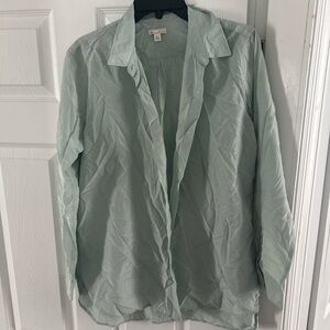GAP- Women’s Mint Green Button Down Shirt